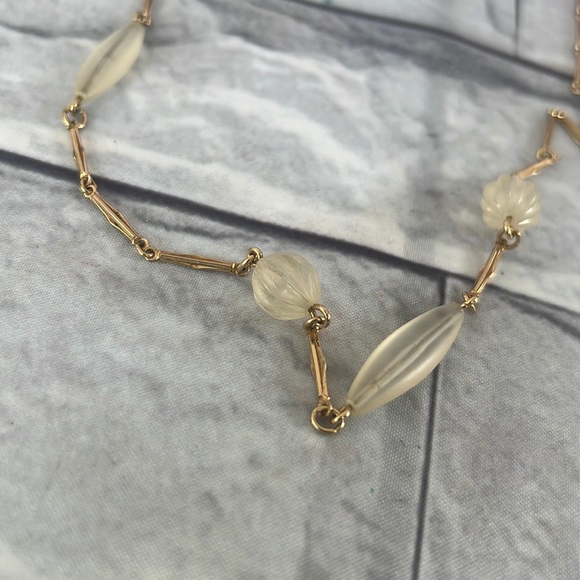 Sarah Coventry bundle of 2 gold tone beaded necklaces - Picture 8 of 9